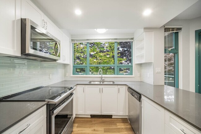 Photo - Monika Vista