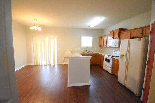 Photo - Beautiful 3BR 2.5BA Home w/ Community Pool Access in Calloway Glen