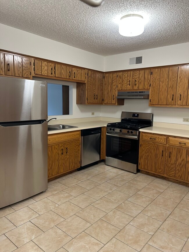 Building Photo - 1304 Buell Ave Unit 1