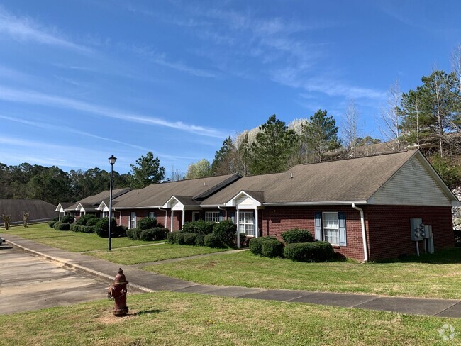 Building Photo - Montevallo, AL*** 2 Bed 2 Bath $1,056/mo**... Rental