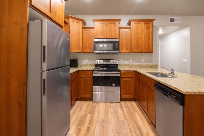 Photo - *The Village on 4th in Springville Unit *V4-3-Bed 2-Bath - Top Floor