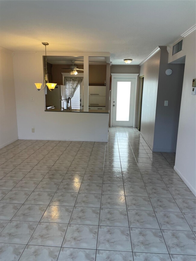 Photo - 4421 NW 16th St Unit G211