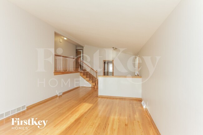 Photo - 10437 S Keeler Ave