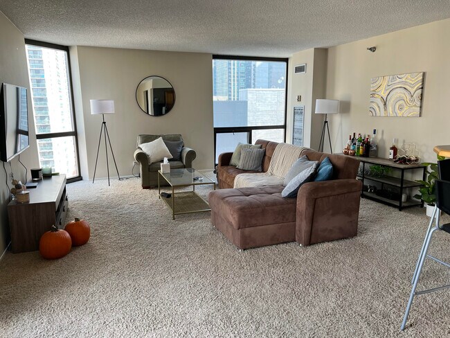 Living Room - 70 W Huron St Unit 1702