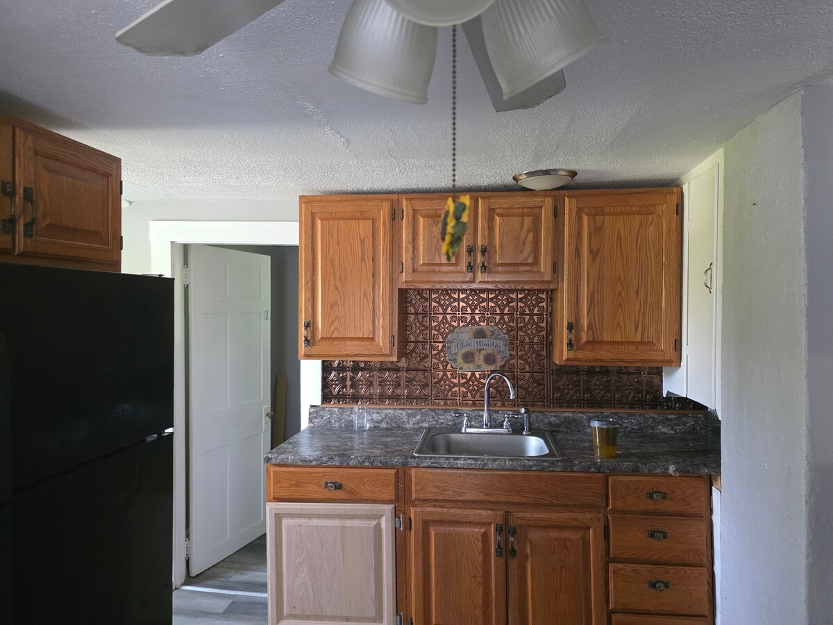 Photo - 226 Oak Hill Rd Unit 228 Apt 2