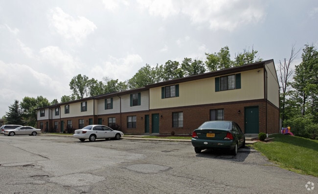 Maple Glen Apartments & Town Homes - Maple Glen Apartments & Town Homes