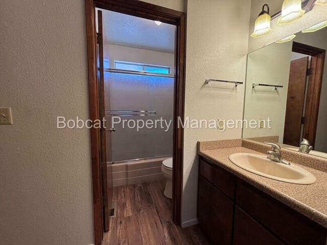 Photo - 1516 South Ct Unit A