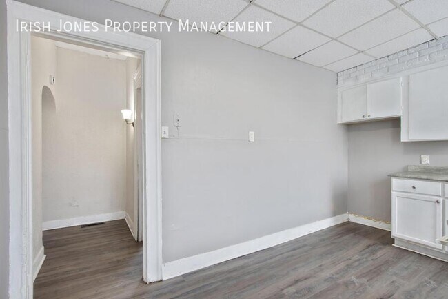 Photo - 476 Niagara St Unit Apt. 2