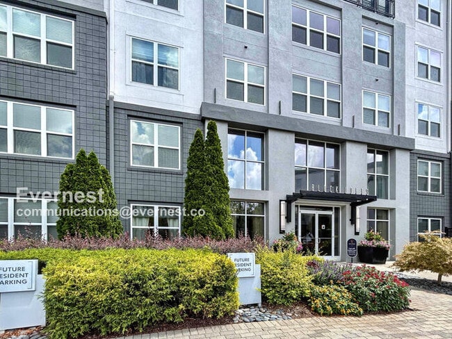 Building Photo - 747 Ralph McGill Blvd NE Unit 312 Rental