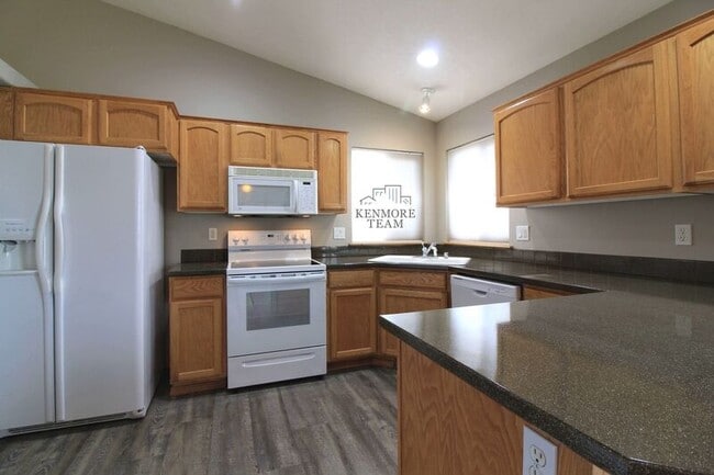 Photo - 5508 Bakerloo Ln