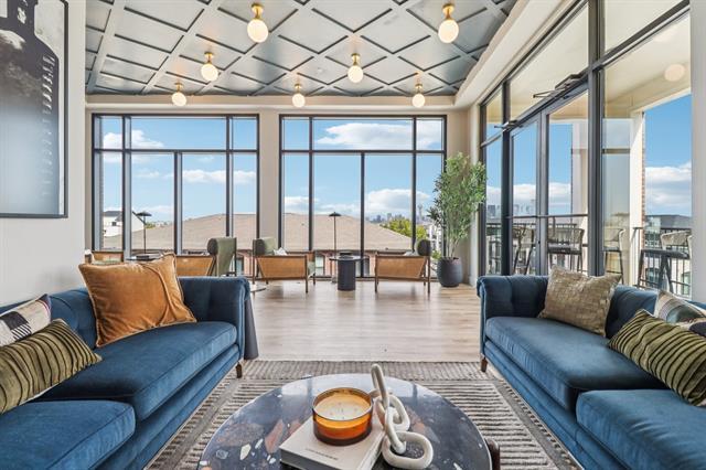 Photo - 405 N Ewing Ave Unit 406