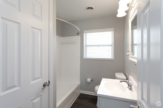 2HAB, 1BA - 784 ft² - The Melrose Apartments