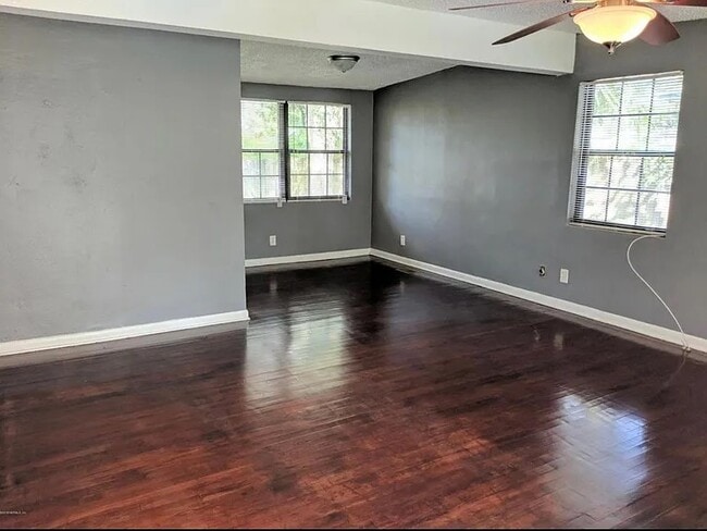 Photo - 7845 Hare Ave