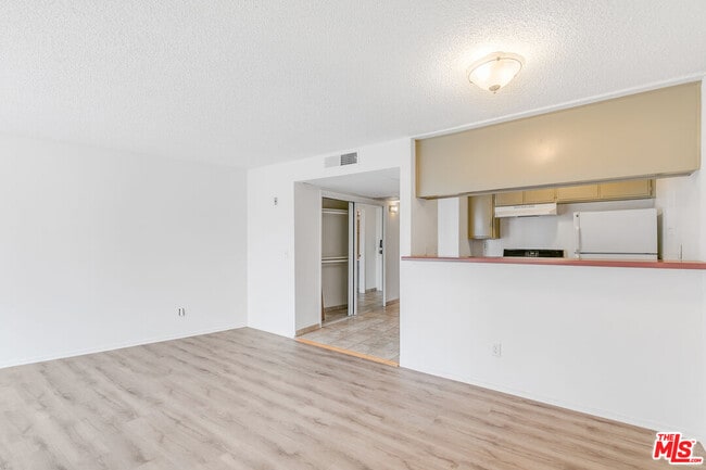 Photo - 3600 Bagley Ave Unit 112