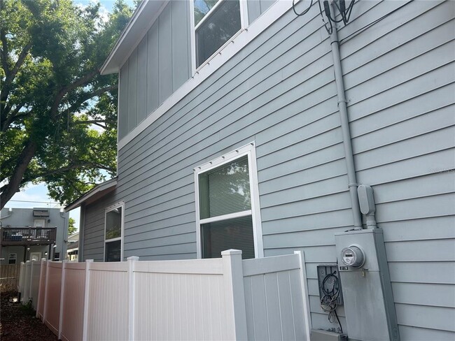 Photo - 2128 W Walnut St