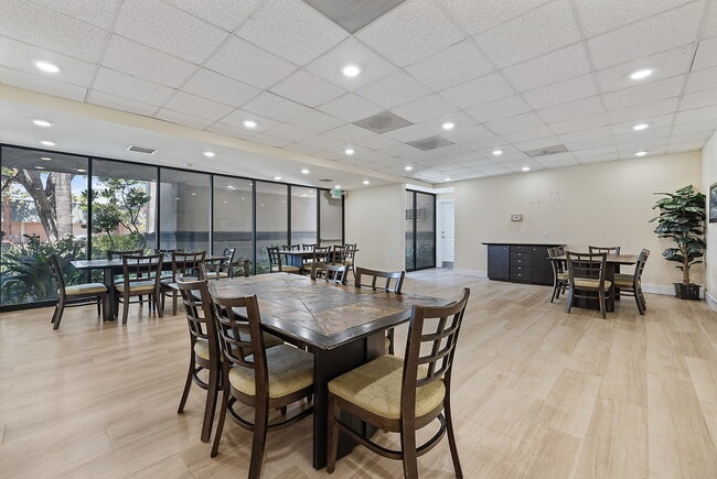 Photo - Avondale at Warner Center