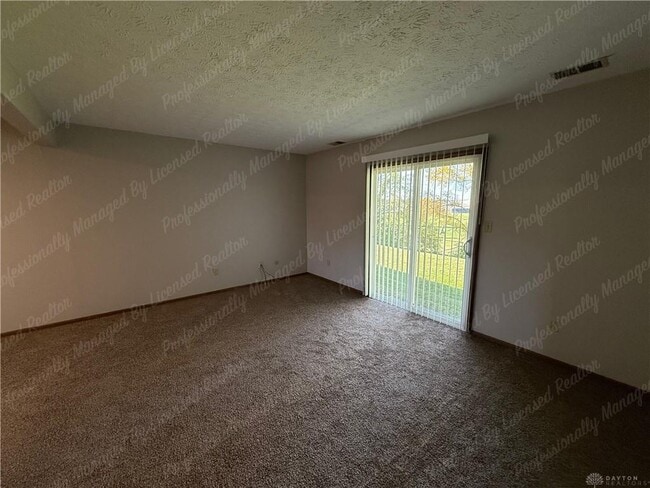 Photo - 557 N Broad St