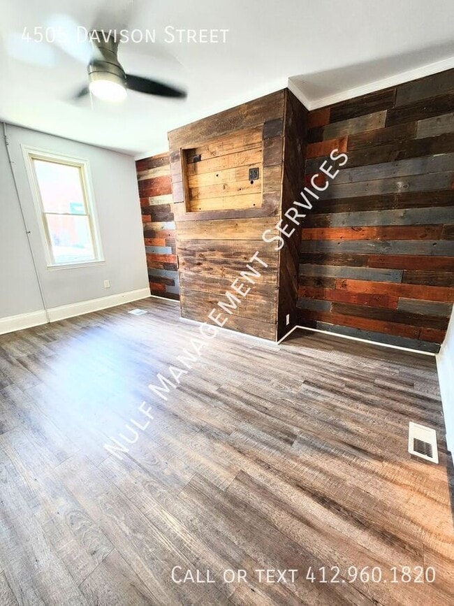 Photo - 4505 Davison St