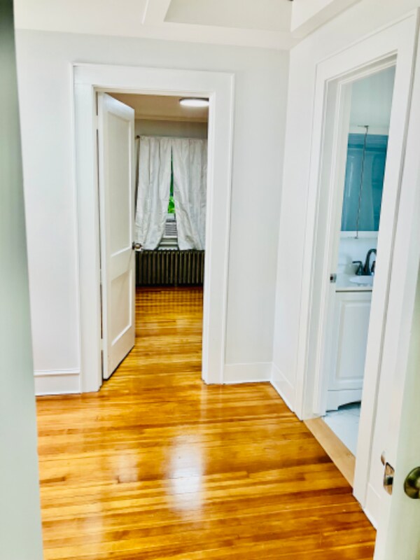 252 Oronoque Rd