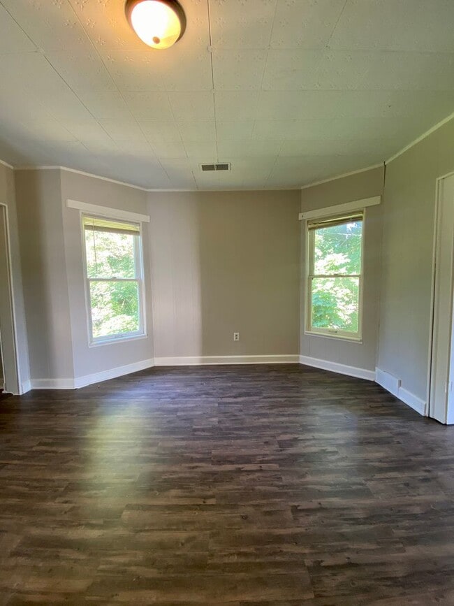 Photo - 98 E Van Buren St Unidad Van Buren 98 1/2