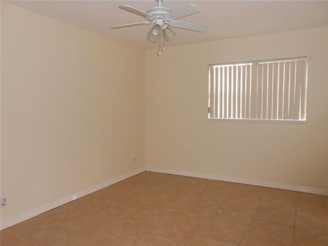 Photo - Updated 2 Bed/2 Bath Condo with Screened P...