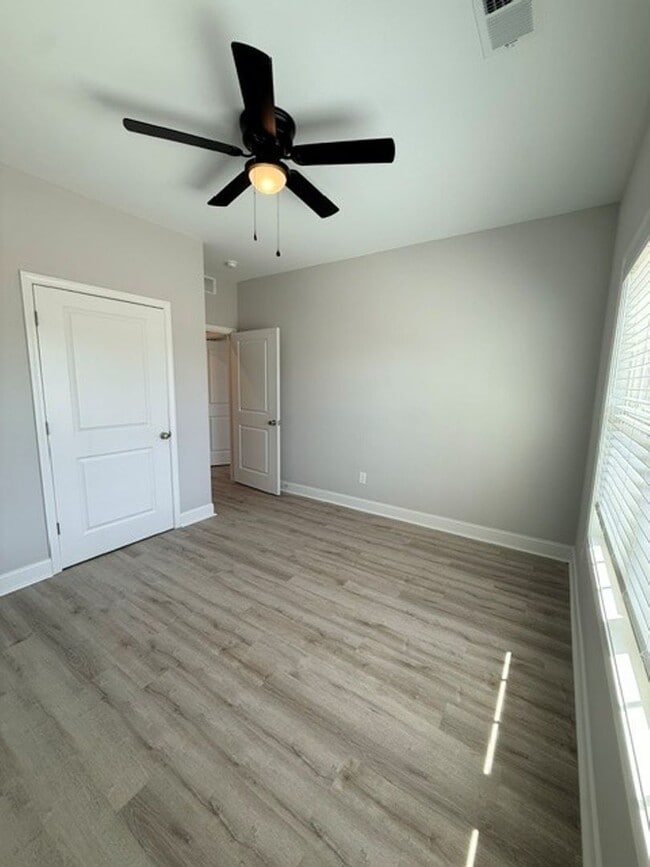 308 Hillview Mls Blvd Unit 121-308 Hillview Mills, Apt 121