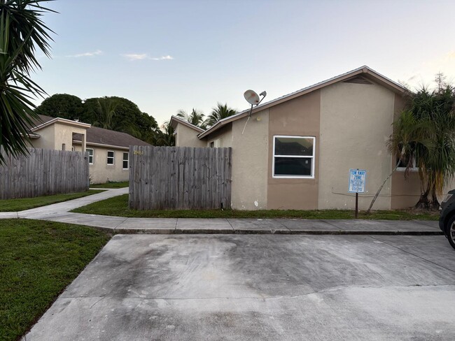 Photo - 12461 Westhampton Cir Townhome