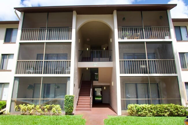 Photo - 208 Foxtail Dr Unidad D2
