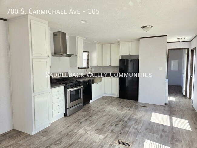 Photo - 700 S Carmichael Ave