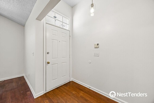 Photo - Great Location Near Town Center!