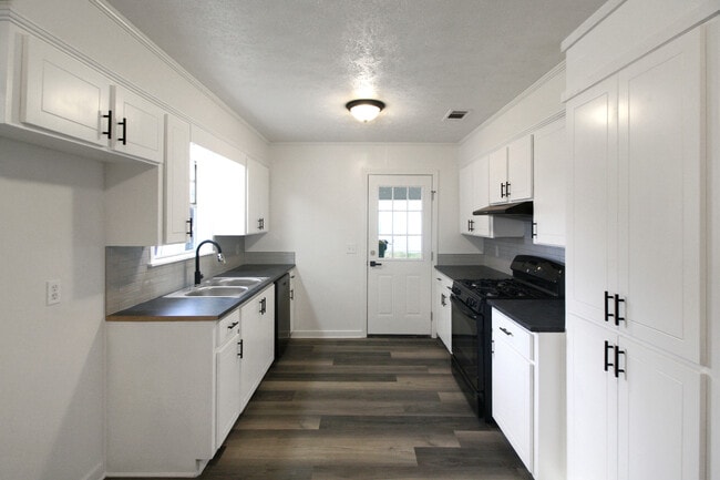 Photo - 319 Eastwood Ave