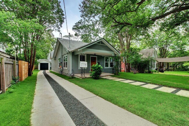 Photo - August Pre-lease!  3X2 Gorgeous Home!