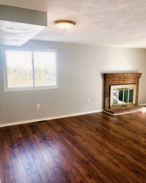 Photo - 3 Circuit Ln