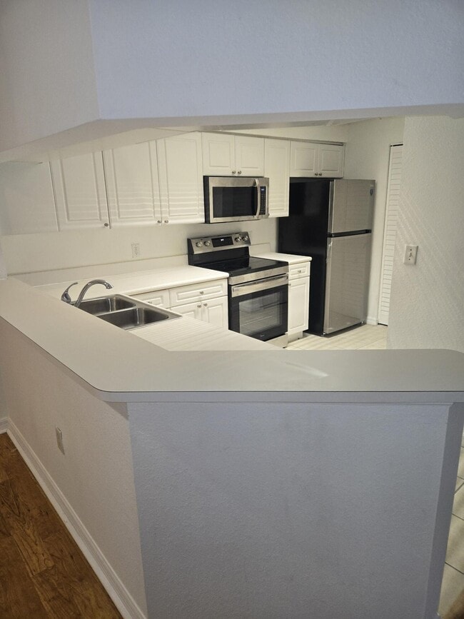 Photo - 3018 Alcazar Pl Unit 208