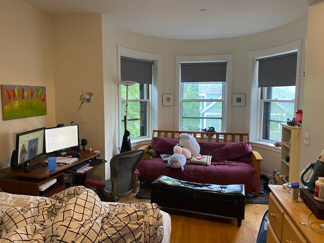 Photo - 367 Harvard St Unidad 4