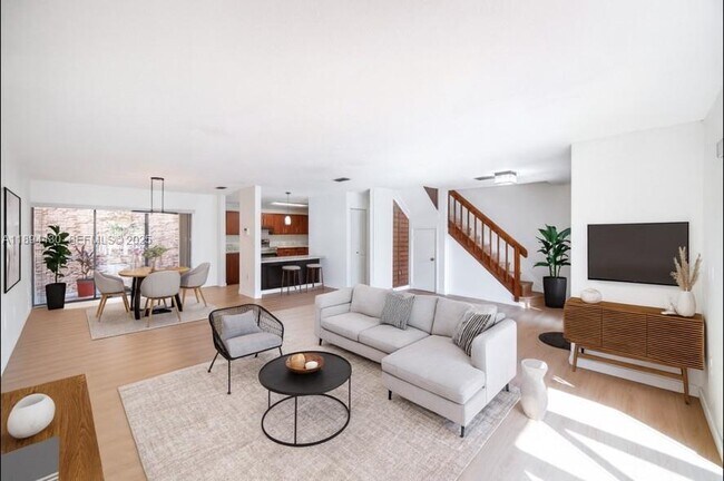 Photo - 6845 NW 169th St