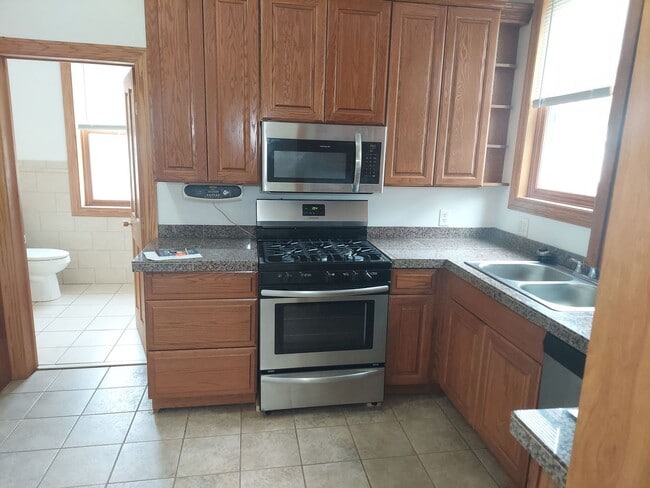 Building Photo - 1148 7th St W Unit 755 Watson Ave Rental