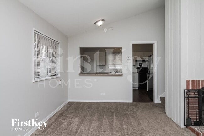 15138 Meadow Ln