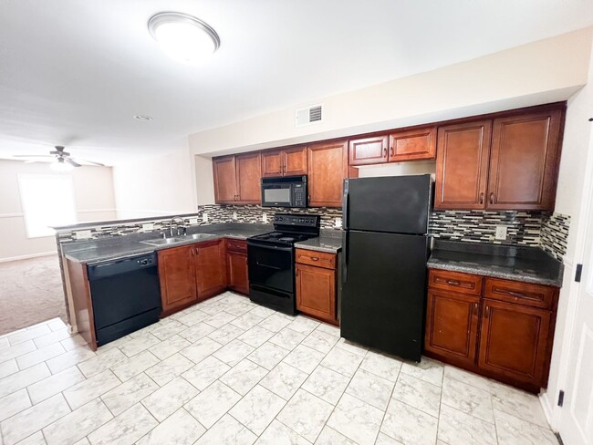 Photo - 2 Bedroom 1.5 Bathroom Townhome