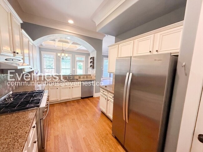 Photo - Comfort Meets Modern Convenience with Fireplace / 3 Beds & 2.5 Bath / Available Now