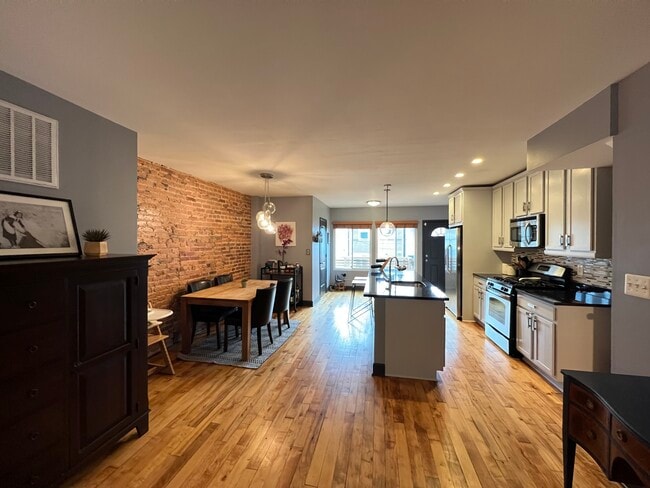 Photo - 1415 Trinidad Ave NE