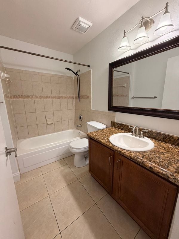 Photo - 3020 Parkway Blvd