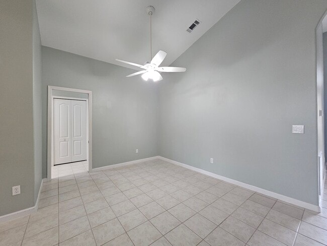 Photo - Spacious 3-bed, 2-bath Home Designed for Comfortable everyday living in Clermont, FL