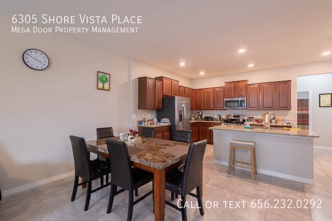 Photo - 6305 Shore Vista Pl