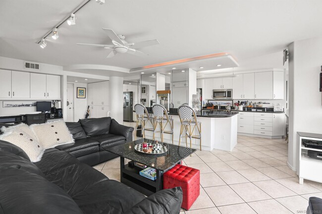 Photo - 1770 Avenida del Mundo Unit 106