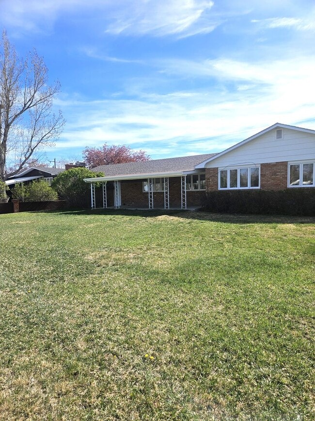 Photo - Beautiful home on the Golf Course