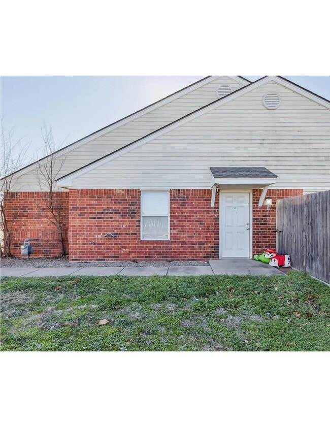 Photo - 604 Welston Cir Unidad 1