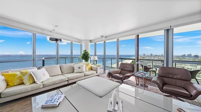 Building Photo - 101 20th St Unit 3909