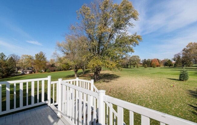 Backyard from deck - 431 NW Barstow St Unit 4