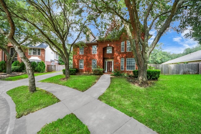 Photo - 1302 Raintree Cir